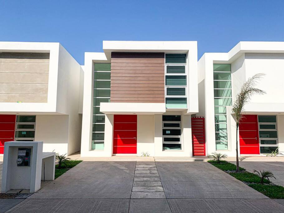 فيلا Casa Moderna Y Elegante En El Corazon De Ensenada! المظهر الخارجي الصورة